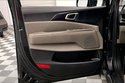 2025 Kia Carnival LXS Adaptive Cruise - Htd Seats - Remote Start