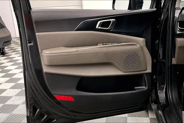 2025 Kia Carnival LXS Adaptive Cruise - Htd Seats - Remote Start