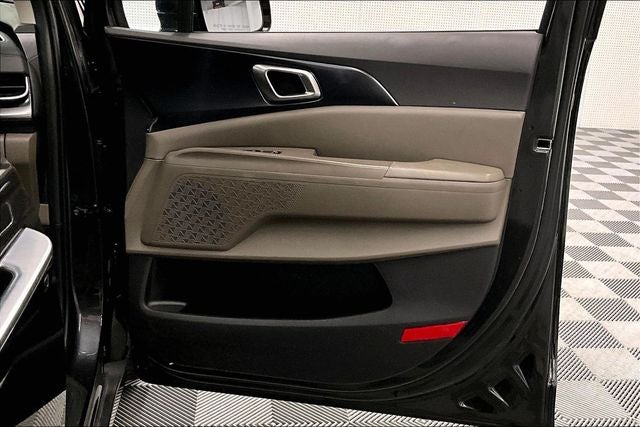 2025 Kia Carnival LXS Adaptive Cruise - Htd Seats - Remote Start