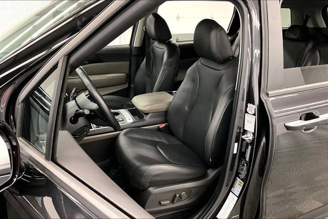 2025 Kia Carnival LXS Adaptive Cruise - Htd Seats - Remote Start