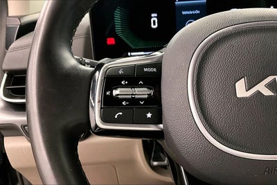 2025 Kia Carnival LXS Adaptive Cruise - Htd Seats - Remote Start