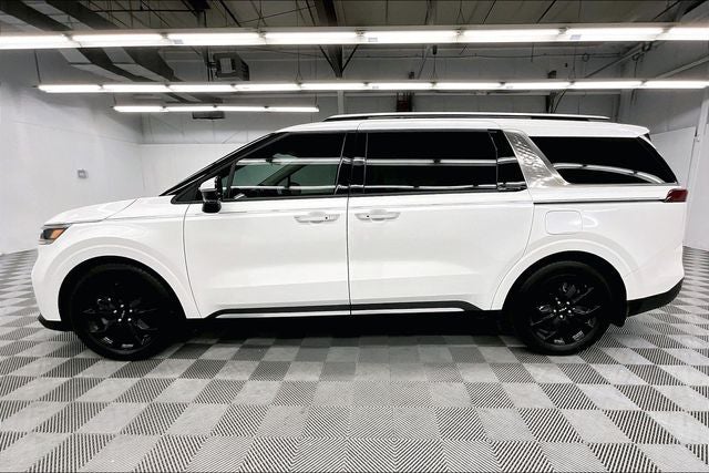 2023 Kia Carnival SX