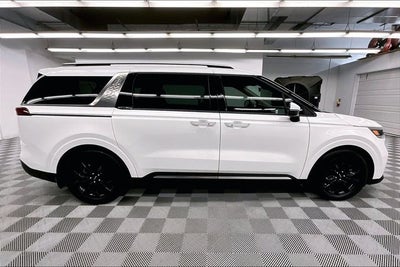 2023 Kia Carnival SX
