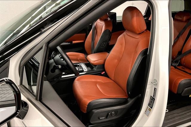 2023 Kia Carnival SX