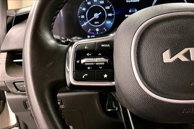 2023 Kia Carnival SX
