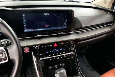 2023 Kia Carnival SX