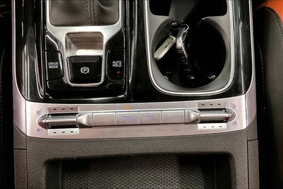 2023 Kia Carnival SX