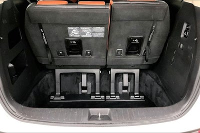 2023 Kia Carnival SX