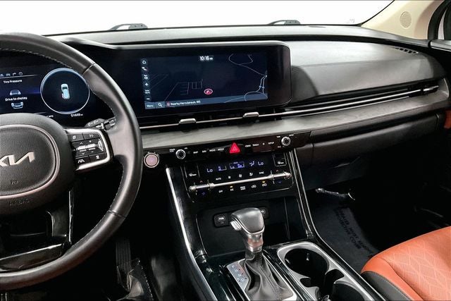 2023 Kia Carnival SX
