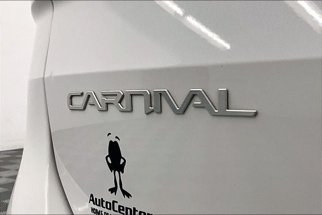 2023 Kia Carnival SX