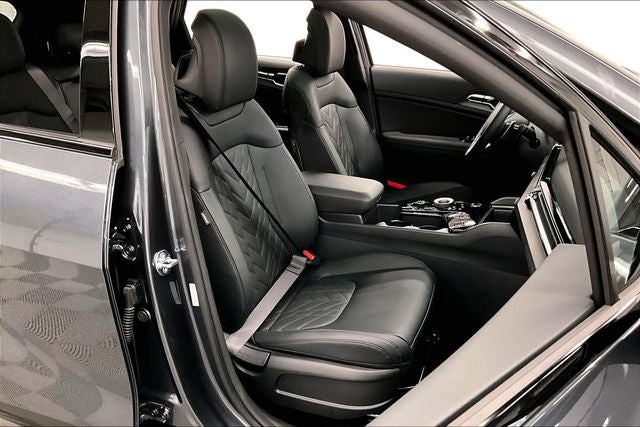 2025 Kia Sportage Plug-In Hybrid X-Line
