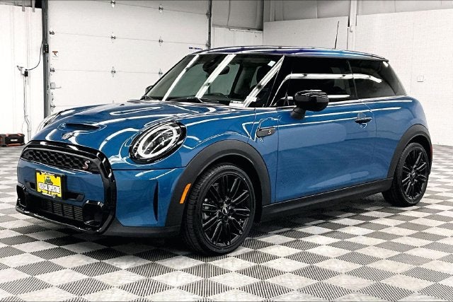 2023 MINI Cooper S Base Pano Roof-Htd Seats-Apple CarPlay