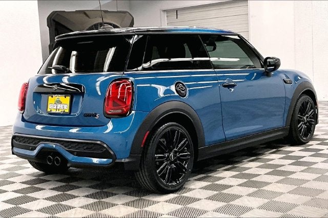 2023 MINI Cooper S Base Pano Roof-Htd Seats-Apple CarPlay