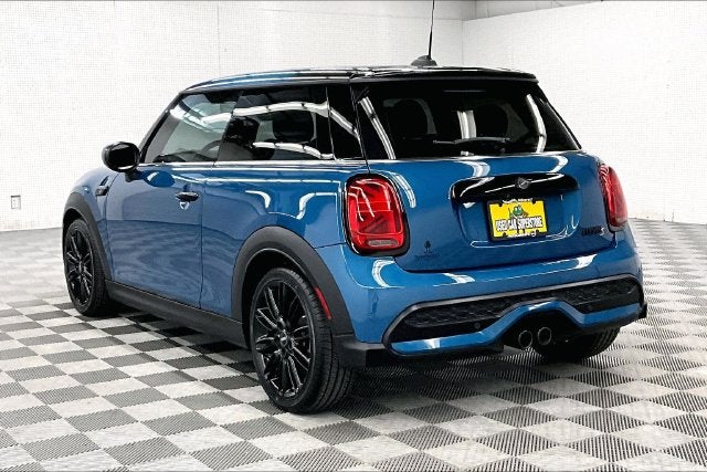 2023 MINI Cooper S Base Pano Roof-Htd Seats-Apple CarPlay