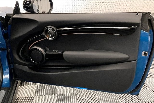 2023 MINI Cooper S Base Pano Roof-Htd Seats-Apple CarPlay