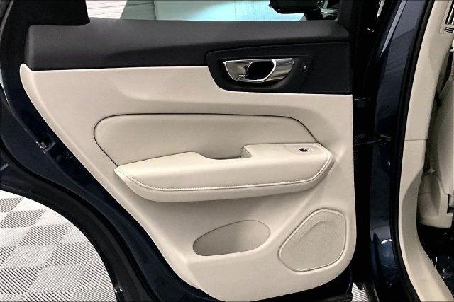 2021 Volvo XC60 T5 Inscription AWD-Heated/Cooled Seats