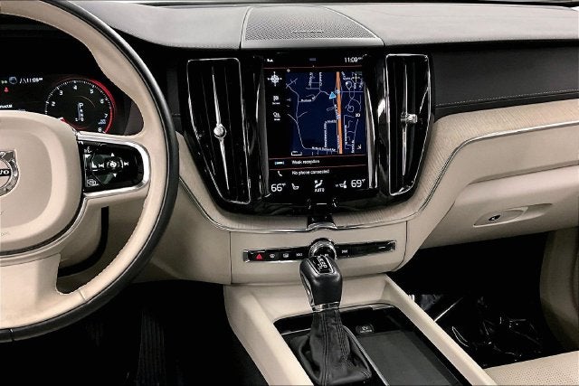 2021 Volvo XC60 T5 Inscription AWD-Heated/Cooled Seats