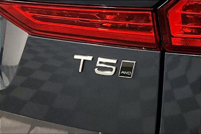 2021 Volvo XC60 T5 Inscription AWD-Heated/Cooled Seats